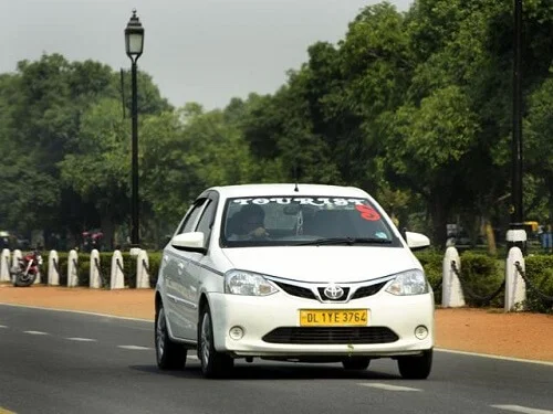 Delhi to Chandigarh Taxi Service – Comfortable & Affordable Rides with Aayansh Travels
